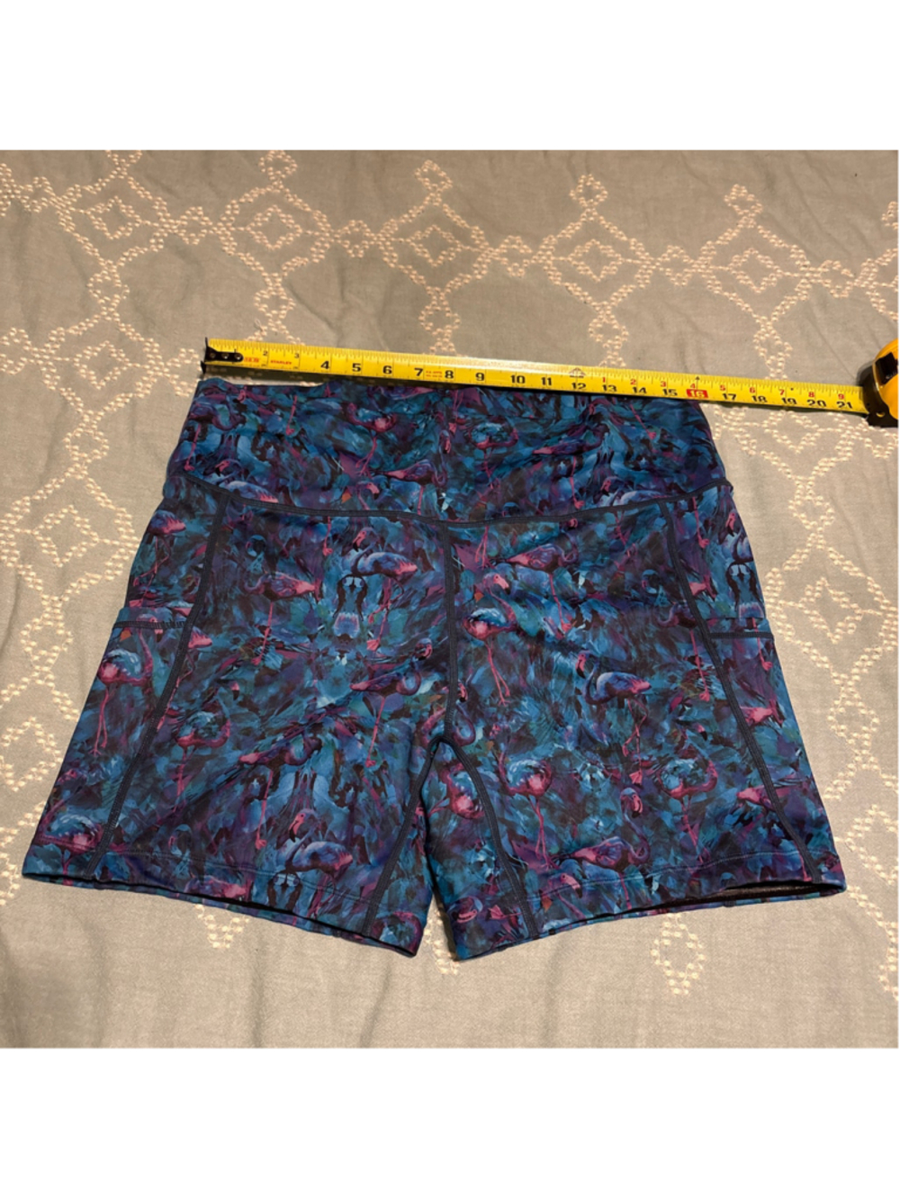 Women's Constantly Varied Gear Athletic Shorts XL Blue Pink Flamingo Print